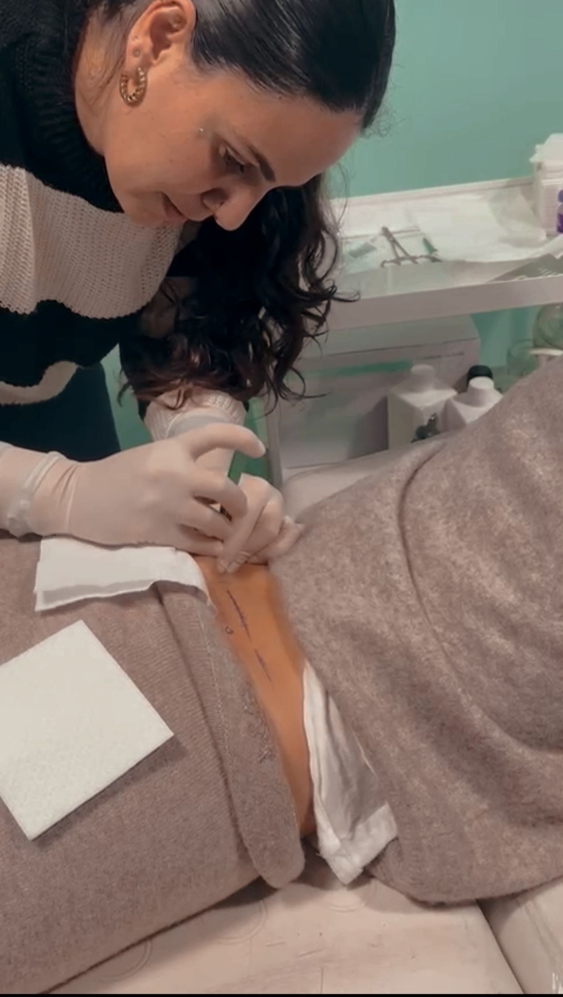 Cris - Piercing Procedure